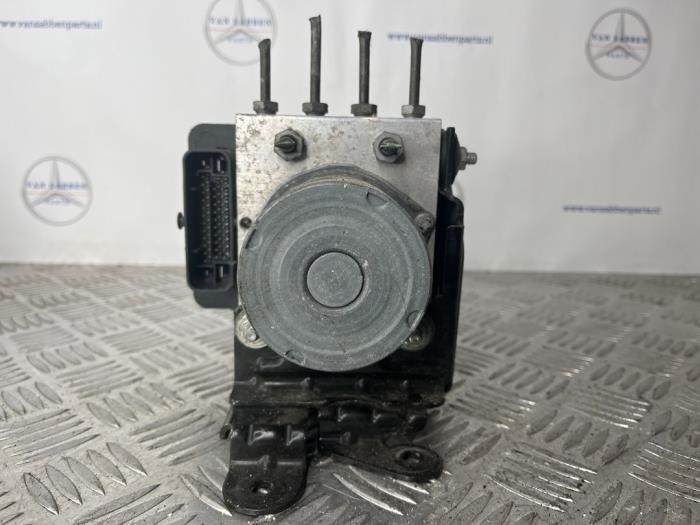 Begagnade ABS-pump Mercedes Sprinter 3,5t (906.63) 314 CDI 16V Pris € 181,50 Inklusive moms erbjuds av van Sabben Parts