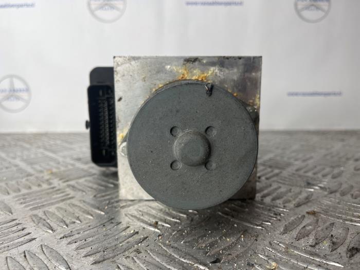 Gebrauchte ABS Pumpe Mercedes ML III (166) 3.0 ML-350 BlueTEC V6 24V 4-Matic Preis € 250,00 Margenregelung angeboten von van Sabben Parts