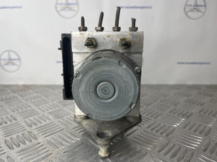 Gebrauchte ABS Pumpe Mercedes Sprinter 3,5t (906.13/906.23) 309 CDI 16V Preis € 151,25 Mit Mehrwertsteuer angeboten von van Sabben Parts