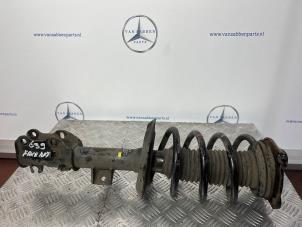 Używane Amortyzator lewy przód Mercedes Vito (639.6) 2.2 116 CDI 16V 4x4 Euro 5 Cena € 60,50 Z VAT oferowane przez van Sabben Parts