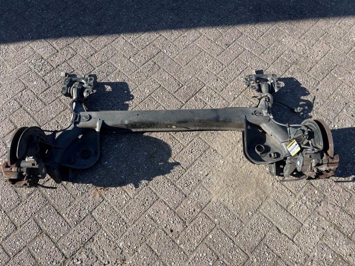 Usagé Train arrière complet Mercedes A (177.0) 1.3 A-200 Turbo 16V Prix € 500,00 Règlement à la marge proposé par van Sabben Parts