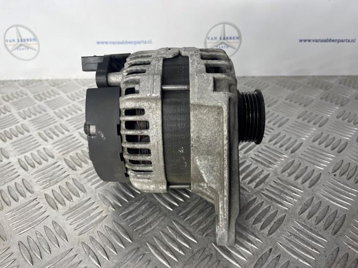 Begagnade Dynamo Mercedes B (W246/W242) 2.1 B-200 CDI BlueEFFICIENCY, B-200d 16V Pris € 150,00 Marginaltabell erbjuds av van Sabben Parts
