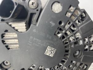Dynamo van een Mercedes-Benz A (W176) 1.5 A-180 CDI, A-180d 16V 2016