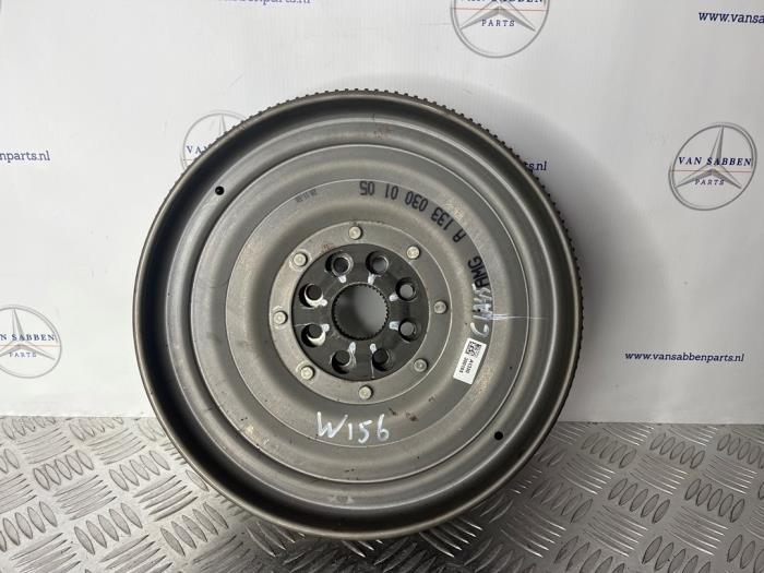 Gebrauchte Schwungrad Mercedes GLA AMG (156.9) 2.0 45 AMG Turbo 16V Preis € 150,00 Margenregelung angeboten von van Sabben Parts