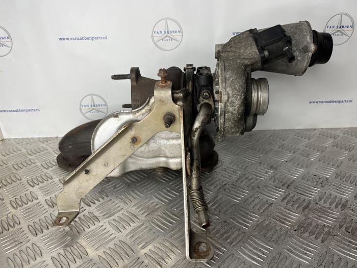 Używane Turbo Mercedes C (W204) 1.8 C-180 CGI 16V Cena € 300,00 Procedura marży oferowane przez van Sabben Parts