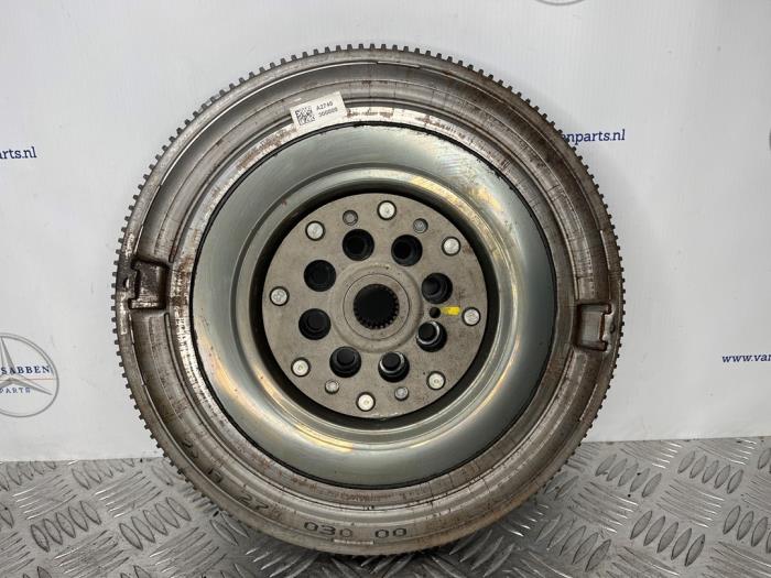 Used Flywheel Mercedes C Estate (S205) C-350 E 2.0 16V Price € 200,00 Margin scheme offered by van Sabben Parts