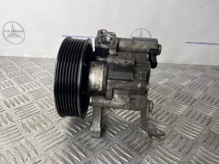 Usagé Pompe de direction Mercedes E (C207) E-350 CDI V6 24V Prix € 150,00 Règlement à la marge proposé par van Sabben Parts
