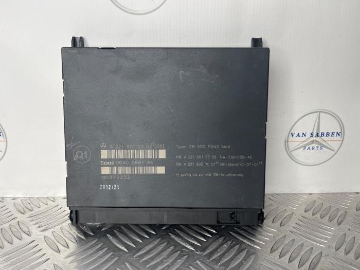 Używane Modul (rózne) Mercedes S (W221) 3.0 S-320 CDI 24V 4-Matic Cena € 75,00 Procedura marży oferowane przez van Sabben Parts