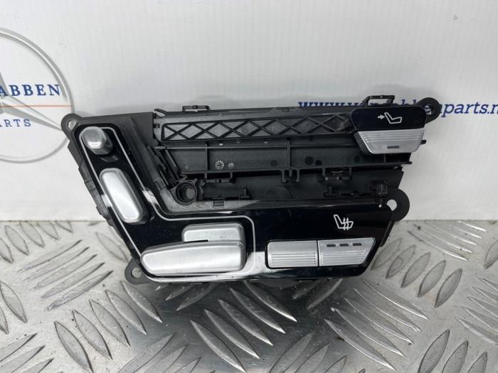 Begagnade Brytare, eldrivet säte Mercedes S (W221) 3.0 S-320 CDI 24V 4-Matic Pris € 50,00 Marginaltabell erbjuds av van Sabben Parts
