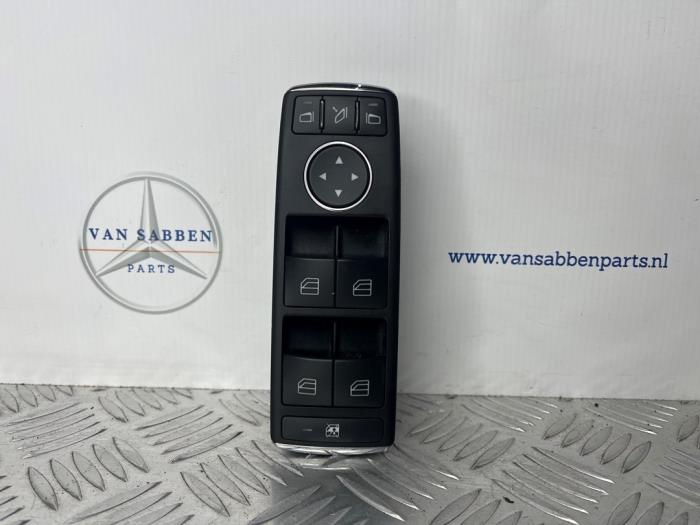 Usados Interruptor de ventanilla eléctrica Mercedes E (W212) E-350 BlueTec V6 24V Precio € 30,00 Norma de margen ofrecido por van Sabben Parts