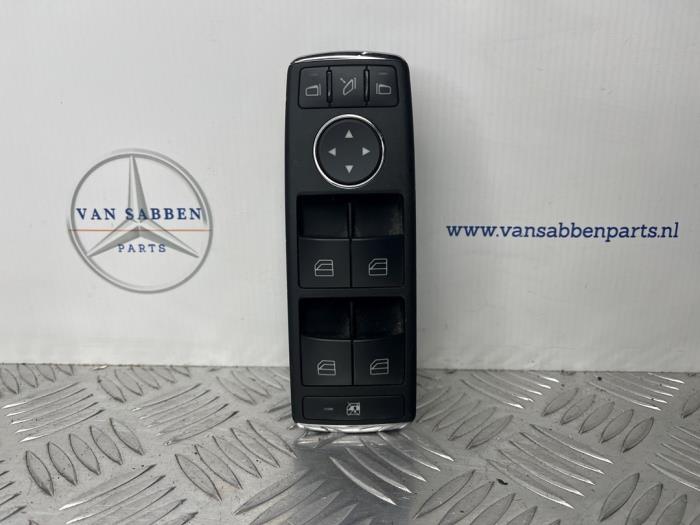 Usados Interruptor de ventanilla eléctrica Mercedes E (W212) E-350 BlueTec V6 24V Precio € 30,00 Norma de margen ofrecido por van Sabben Parts