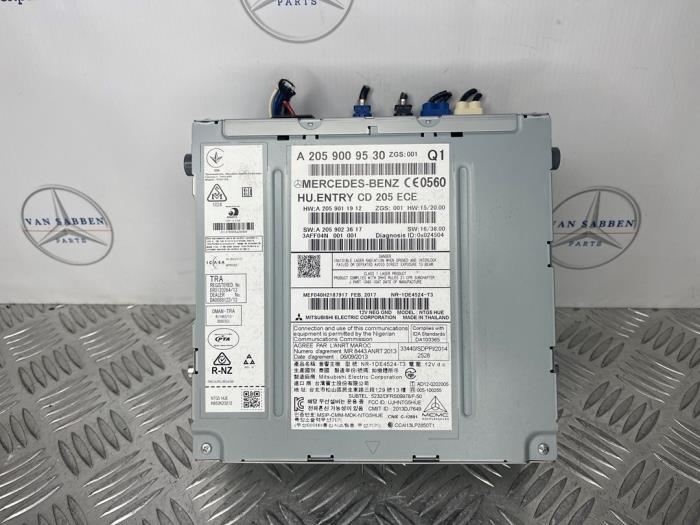 Używane System nawigacji Mercedes C (W205) 2.2 C-220 CDI 16V BlueTEC Cena € 200,00 Procedura marży oferowane przez van Sabben Parts