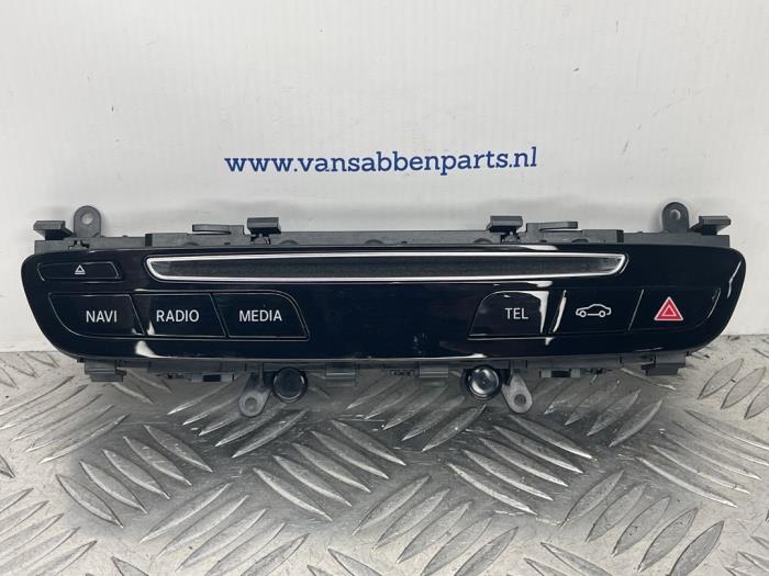 Usagé Commande ordinateur de bord Mercedes C (W205) 2.2 C-220 CDI 16V BlueTEC Prix € 50,00 Règlement à la marge proposé par van Sabben Parts