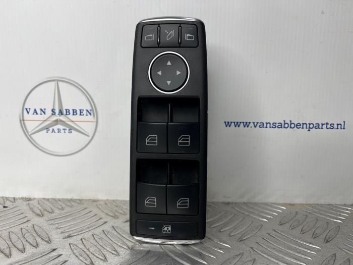 Używane Przelacznik combi okienny Mercedes C (W204) 2.2 C-220 CDI 16V BlueTEC Cena € 40,00 Procedura marży oferowane przez van Sabben Parts