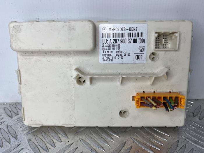 Begagnade Fönstermodul Mercedes E (C207) E-220 CDI 16V BlueEfficiency Pris € 50,00 Marginaltabell erbjuds av van Sabben Parts