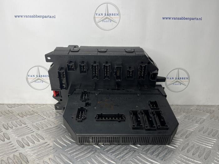 Używane Modul Comfort Mercedes S (W221) 3.0 S-320 CDI 24V Cena € 225,00 Procedura marży oferowane przez van Sabben Parts
