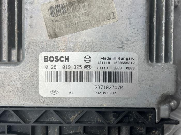 Engine management computer from a Mercedes-Benz Citan (415.6) 1.5 109 CDI 2013