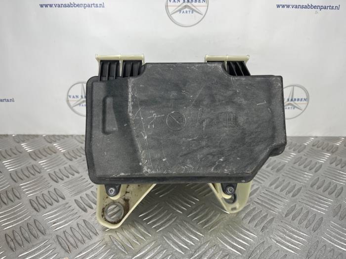Begagnade Säkringsbox Mercedes C Estate (S205) C-250 CDI BlueTEC, C-250 d 2.2 16V 4-Matic Pris € 50,00 Marginaltabell erbjuds av van Sabben Parts