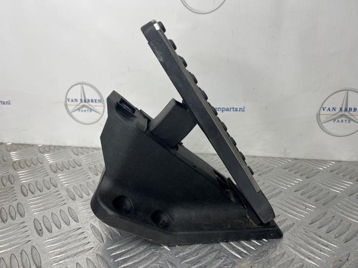 Accelerator pedal Mercedes C C-300 2.0 EQ Boost Turbo - A2233000100