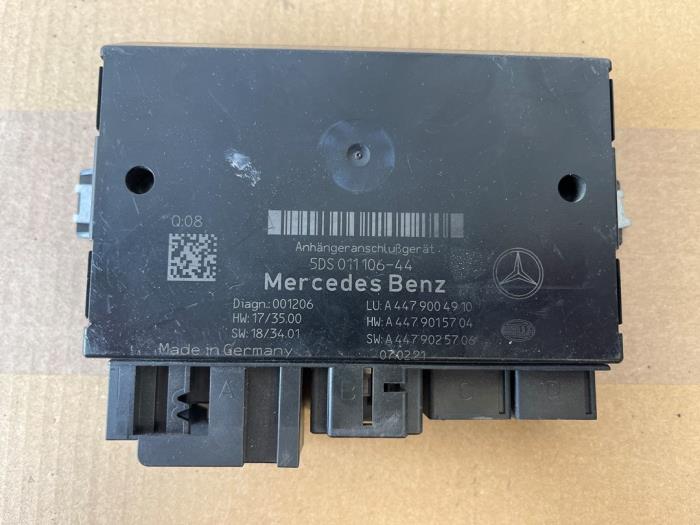 Dragkroksmodul från en Mercedes-Benz V (447.8) 2.0 220 CDI, 220d 16V 2022