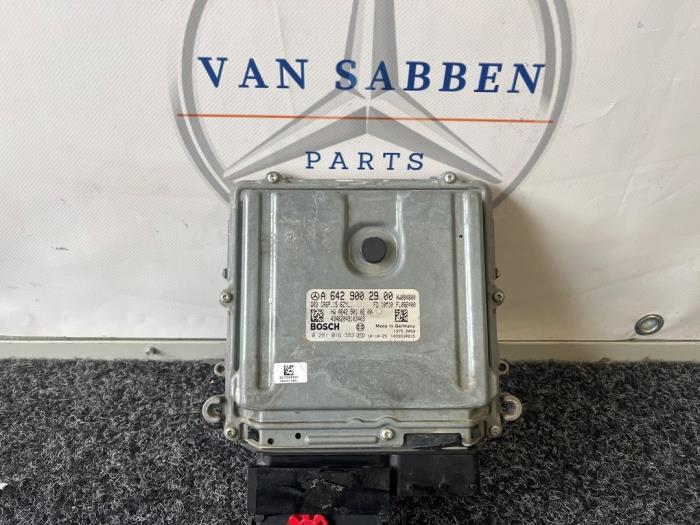 Used Engine management computer Mercedes E Estate (S212) E-350 CDI V6 24V BlueEfficiency Price € 200,00 Margin scheme offered by van Sabben Parts