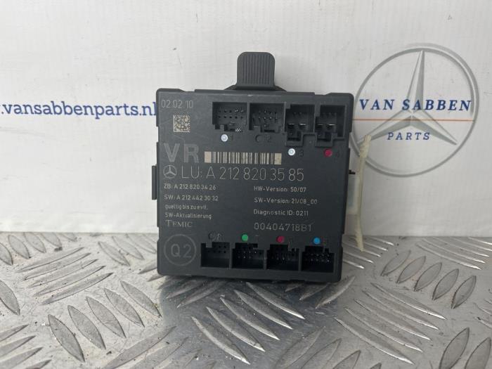 Używane Modul centralnego zamka Mercedes C (W204) 2.2 C-200 CDI 16V Cena € 25,00 Procedura marży oferowane przez van Sabben Parts