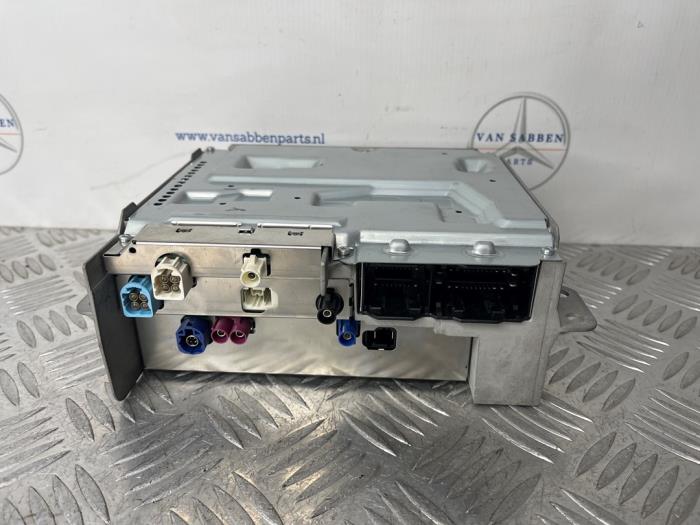 Usagé Module navigation Mercedes S (W223) 3.0 S-350d Prix € 800,00 Règlement à la marge proposé par van Sabben Parts