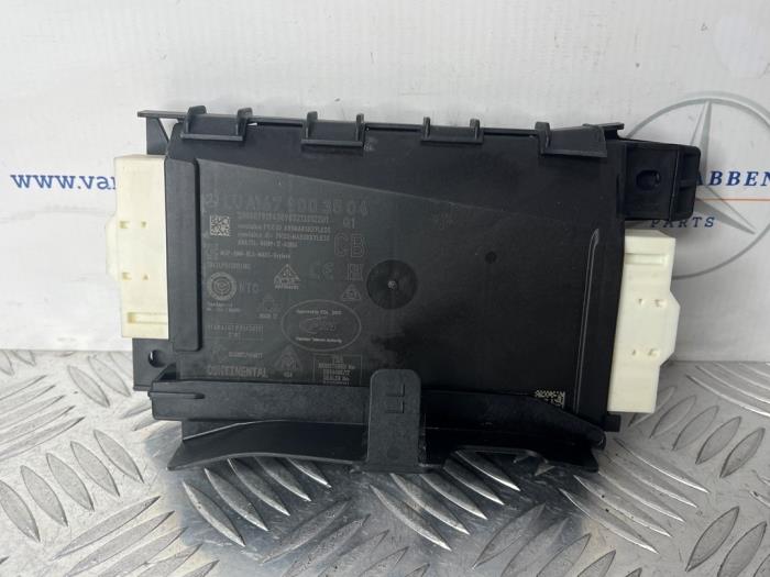 Używane Modul keyless vehicle Mercedes A (177.0) 1.5 A-180d Cena € 125,00 Procedura marży oferowane przez van Sabben Parts