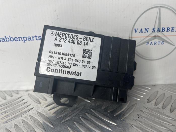 Używane Modul pompa paliwowa Mercedes C (W204) 2.2 C-220 CDI 16V BlueEFFICIENCY Cena € 40,00 Procedura marży oferowane przez van Sabben Parts