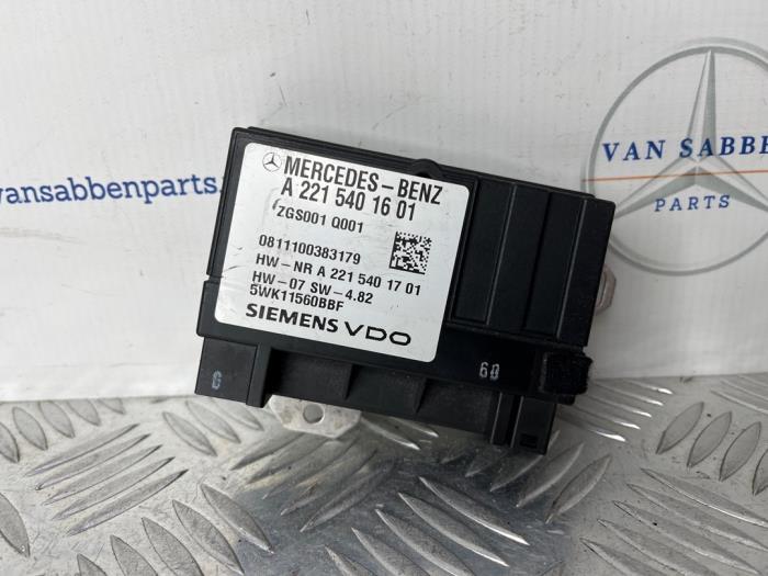 Używane Modul paliwowy ADM Mercedes C (W204) 2.2 C-180 CDI 16V BlueEFFICIENCY Cena € 50,00 Procedura marży oferowane przez van Sabben Parts