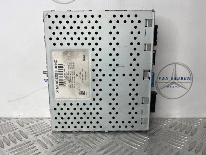 Używane Tuner TV Mercedes S (W221) 3.5 S-400 24V BlueHybrid Cena € 225,00 Procedura marży oferowane przez van Sabben Parts