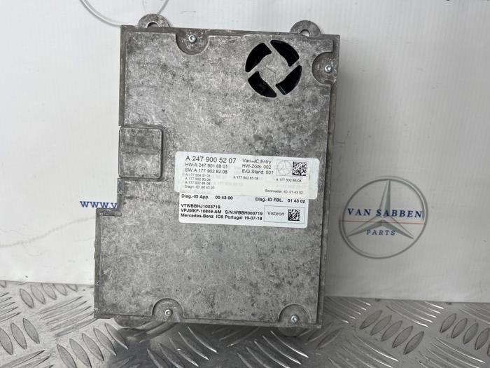 Begagnade Kontrollenhet, multimedia Mercedes A (177.0) 1.3 A-200 Turbo 16V Pris € 150,00 Marginaltabell erbjuds av van Sabben Parts