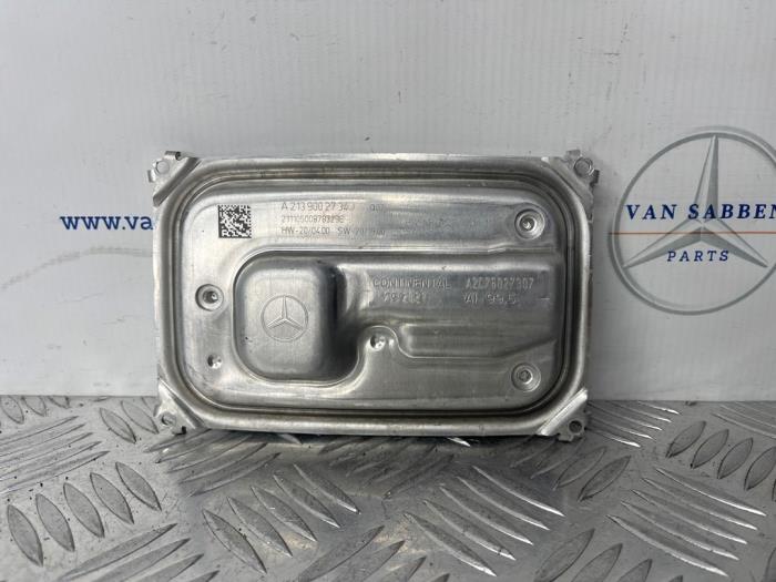 Usagé Module Xenon Mercedes E (W213) E-200 2.0 Turbo 16V Prix € 75,00 Règlement à la marge proposé par van Sabben Parts