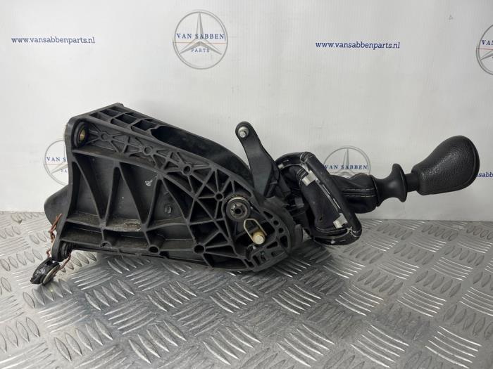 Gebrauchte Schaltbox Mercedes Vito (447.6) 2.2 114 CDI 16V Preis € 90,75 Mit Mehrwertsteuer angeboten von van Sabben Parts