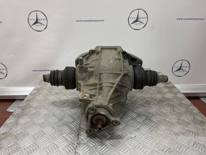 Gebrauchte Differential hinten Mercedes C (W205) C-300 2.0 Turbo 16V Preis € 300,00 Margenregelung angeboten von van Sabben Parts