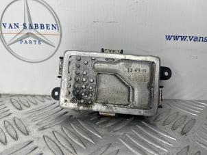 Usagé Régulateur de tension Mercedes CLS (C218) 250 CDI BlueEfficiency,BlueTEC, 250 d Prix € 30,00 Règlement à la marge proposé par van Sabben Parts