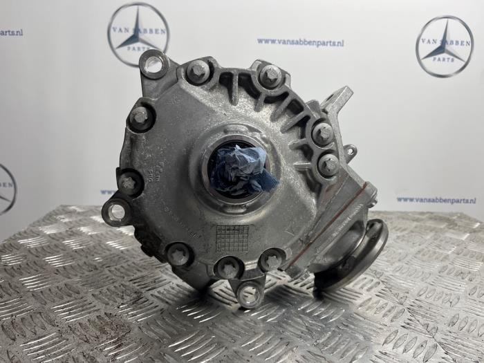 Begagnade Främre differential Mercedes GLC (X253) 2.0 250 16V 4-Matic Pris € 600,00 Marginaltabell erbjuds av van Sabben Parts