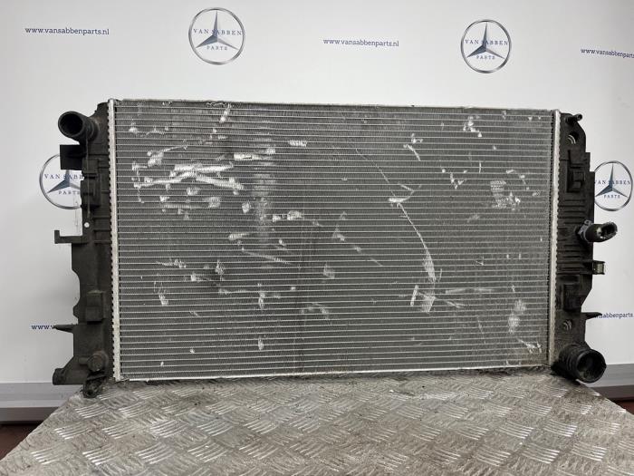 Usagé Radiateur Mercedes Sprinter 3,5t (906.63) 313 CDI 16V Prix € 48,40 Prix TTC proposé par van Sabben Parts