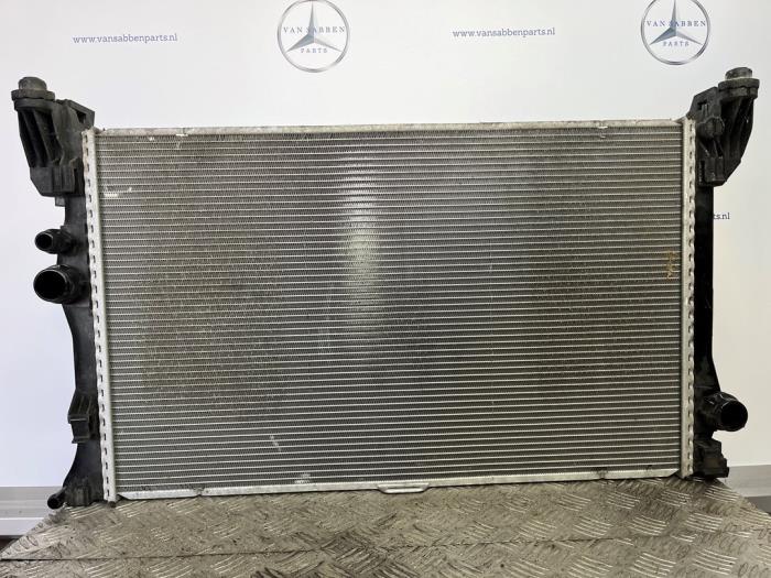 Gebrauchte Kühler Mercedes Vito (447.6) 2.2 114 CDI 16V Preis € 72,60 Mit Mehrwertsteuer angeboten von van Sabben Parts