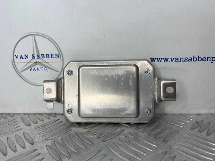 Używane Modul (rózne) Mercedes A-Klasse AMG (177.1) 2.0 A-35 AMG Turbo 16V 4Matic Cena € 100,00 Procedura marży oferowane przez van Sabben Parts