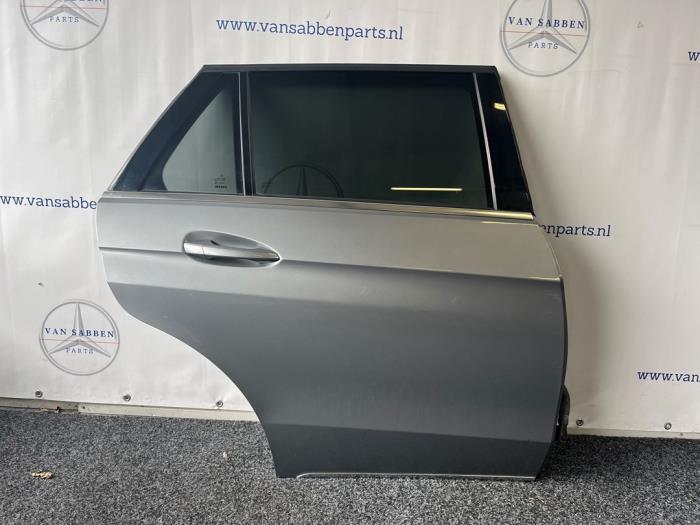 Begagnade Bakdörr, 4-dörrars, höger Mercedes E Estate (S212) E-220 CDI 16V BlueEfficiency Pris € 100,00 Marginaltabell erbjuds av van Sabben Parts