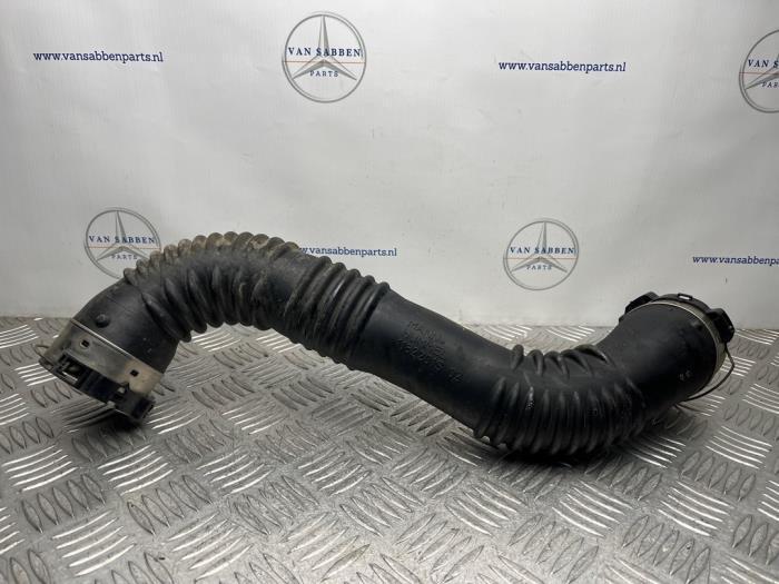 Gebrauchte Intercooler Schlauch Mercedes A (177.0) 2.0 A-220 Turbo 16V Preis € 40,00 Margenregelung angeboten von van Sabben Parts