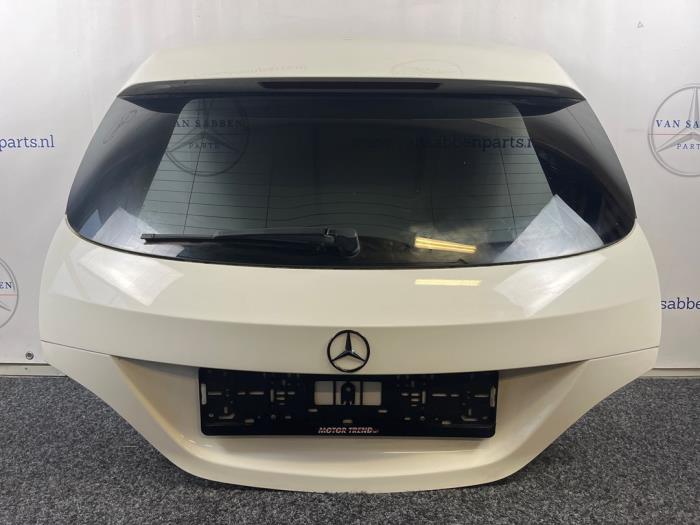 Begagnade Baklucka Mercedes CLA Shooting Brake (117.9) 1.6 CLA-180 16V Pris € 200,00 Marginaltabell erbjuds av van Sabben Parts