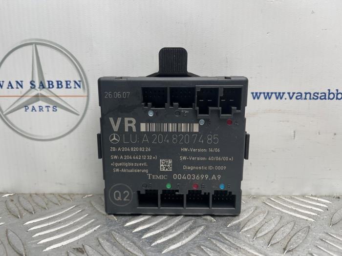 Używane Modul centralnego zamka Mercedes C (W204) 2.2 C-200 CDI 16V Cena € 40,00 Procedura marży oferowane przez van Sabben Parts