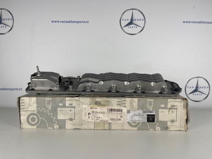 Neue Ölkühler Mercedes S (W220) 5.8 S-600L V12 36V Preis € 181,50 Mit Mehrwertsteuer angeboten von van Sabben Parts