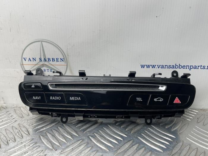 Used On-board computer controller Mercedes GLC (X253) 3.0 350d V6 24V 4-Matic Price € 20,00 Margin scheme offered by van Sabben Parts