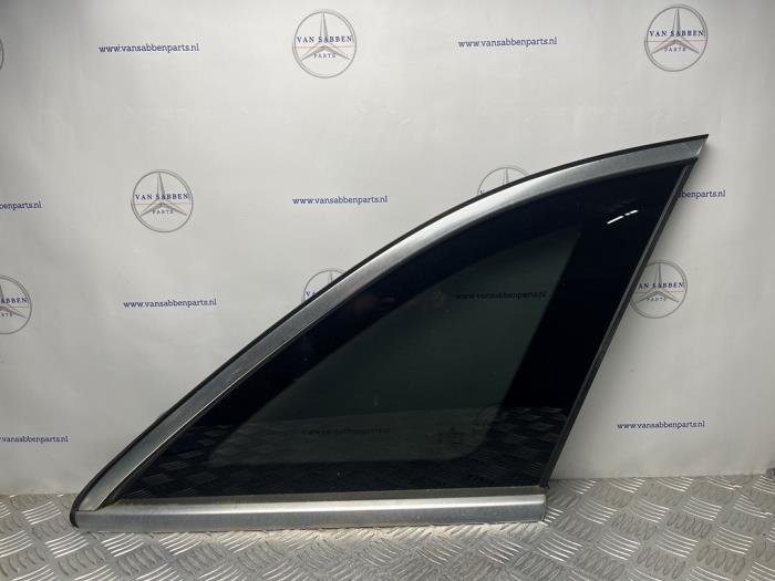 Usados Ventanilla triangular derecha detrás Mercedes GLC (X253) 3.0 350d V6 24V 4-Matic Precio € 75,00 Norma de margen ofrecido por van Sabben Parts