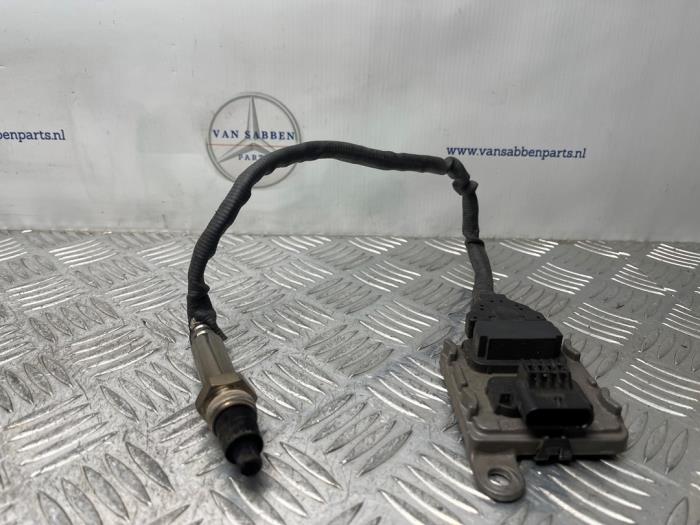 Begagnade NOx-sensor Mercedes E (W213) E-200d 2.0 Turbo 16V Pris € 130,00 Marginaltabell erbjuds av van Sabben Parts