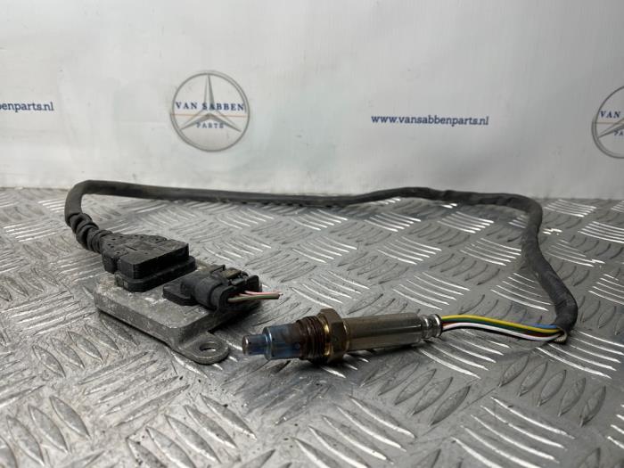 Begagnade NOx-sensor Mercedes C (C205) C-220d 2.2 16V BlueTEC Pris € 175,00 Marginaltabell erbjuds av van Sabben Parts