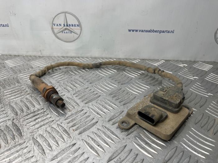 Begagnade NOx-sensor Mercedes Vito (447.6) 2.2 116 CDI 16V 4x4 Pris € 151,25 Inklusive moms erbjuds av van Sabben Parts